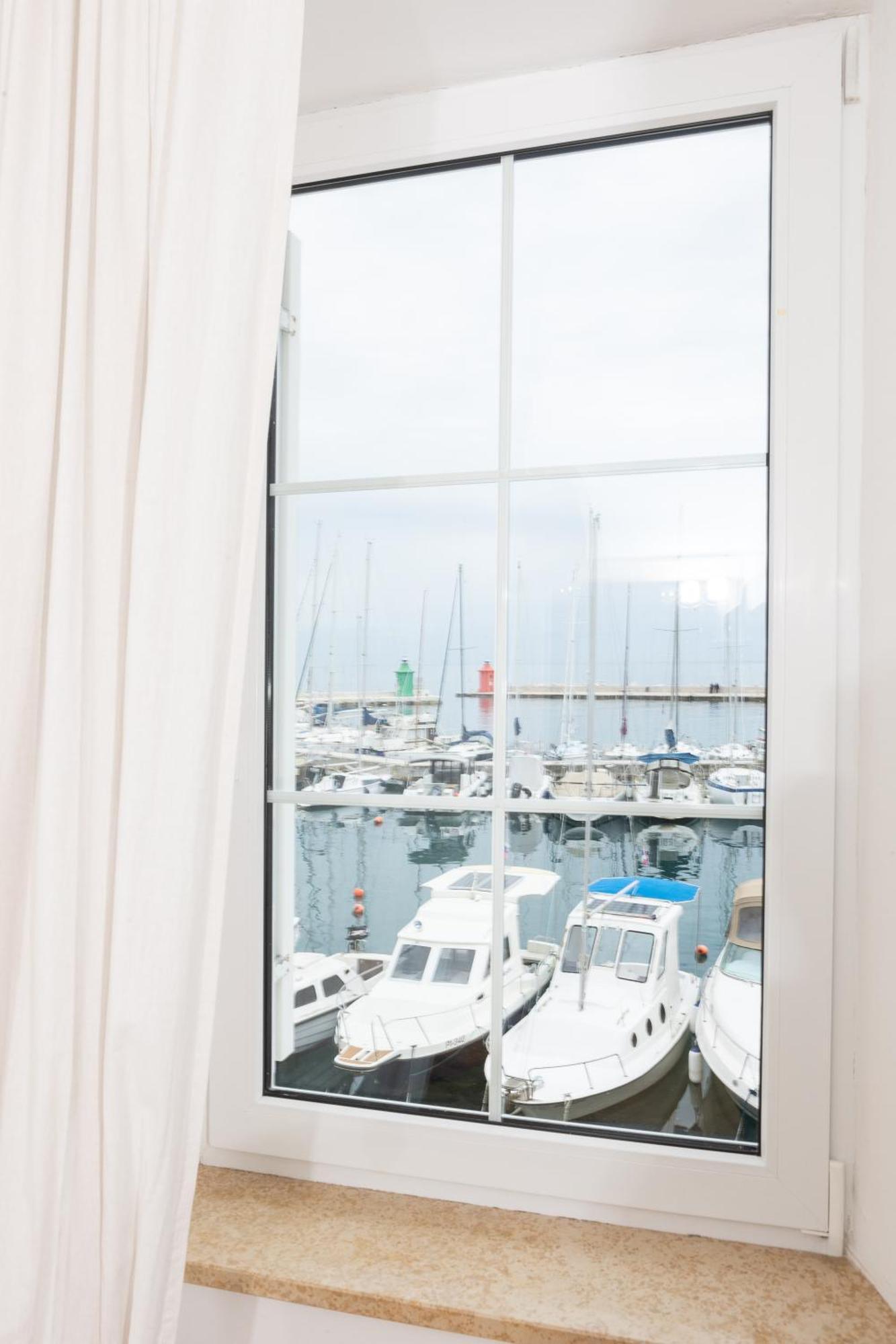 Porthouse Apartments Pirano Esterno foto